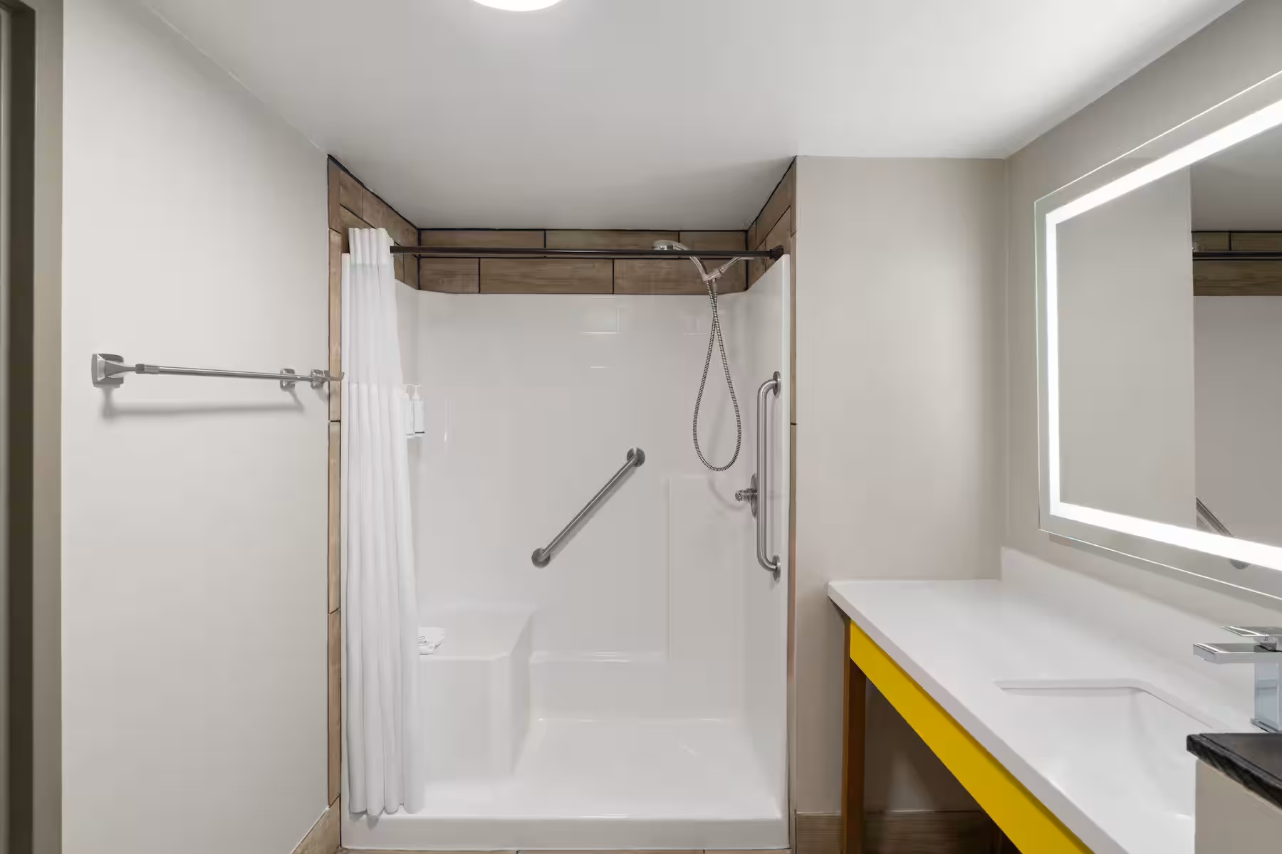 accessible_shower